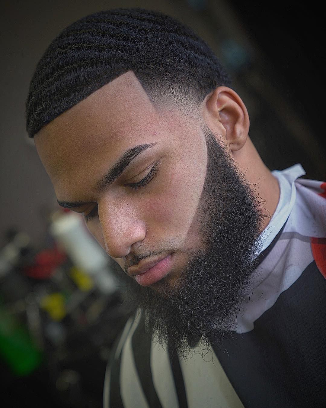 Coupe homme waves avec lineup et barbe